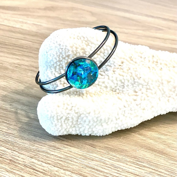 Jewelry - 113. Steel tone beach sand and glitter bracelet